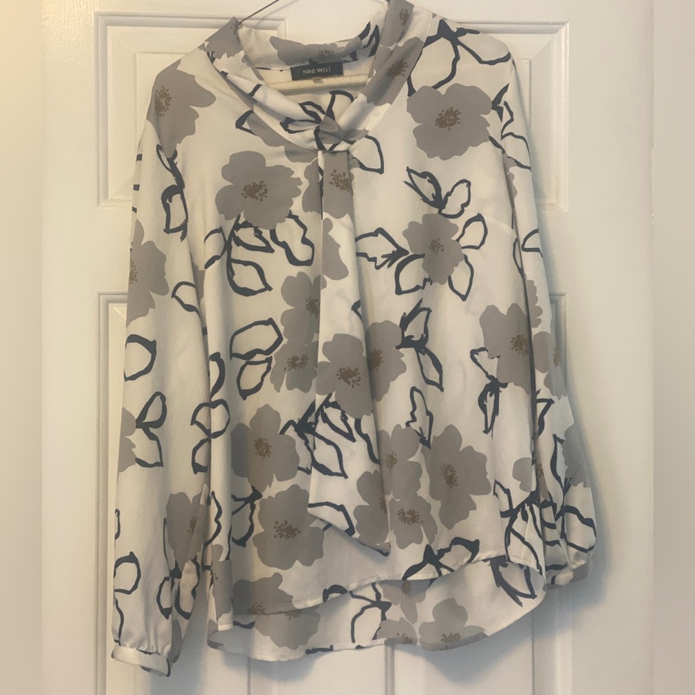 NWOT Nine West Floral Blouse w/ Bow